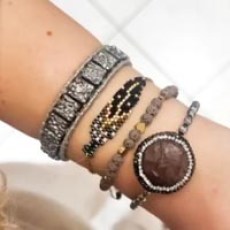 bracelets-category