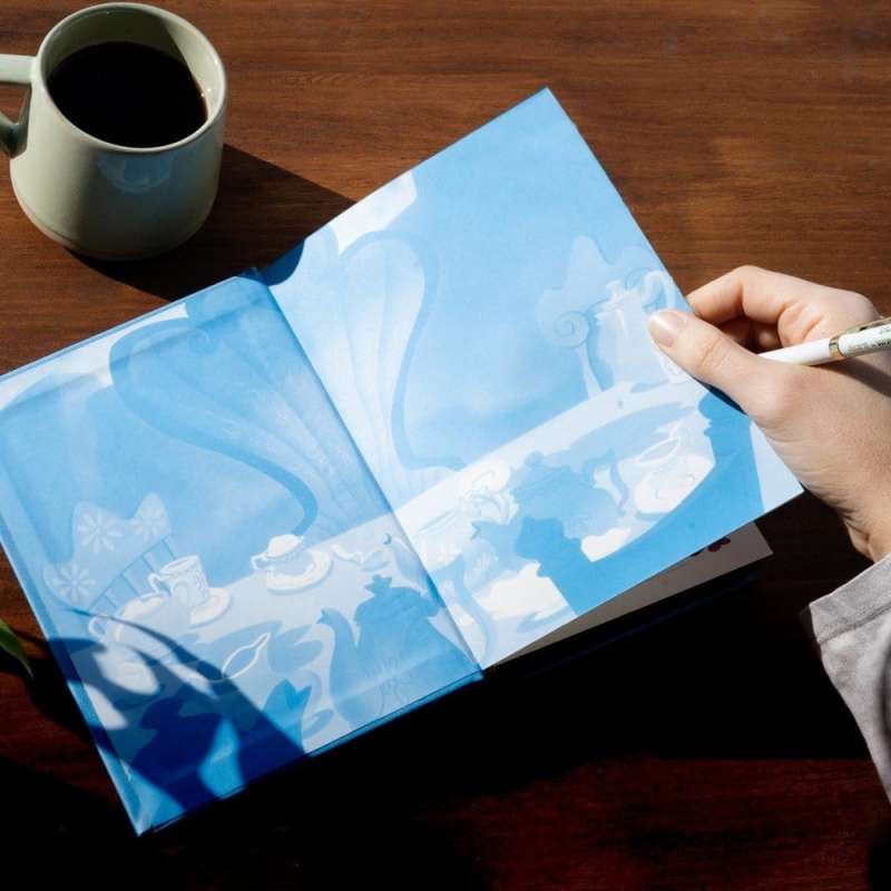 SPOTT-GR Alice in Wonderland - Premium Σημειωματάριο Αλίκη Στην Χώρα των Θαυμάτων Μεγέθους A5 Σετ με Στυλό σε Μπλε Χρώμα