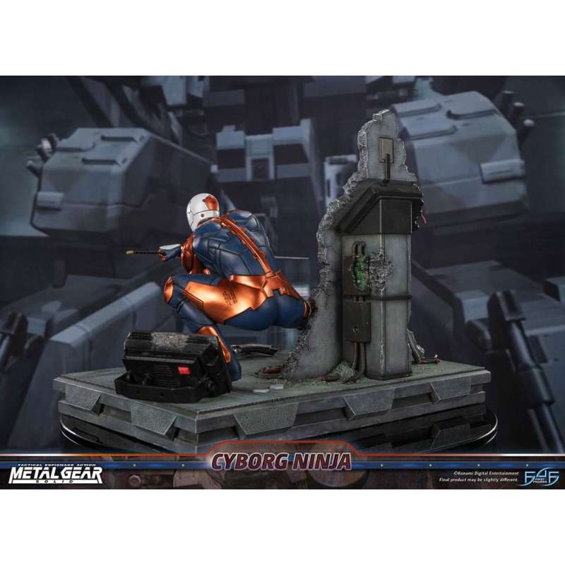 SPOTT-GR Metal Gear Solid - Φιγούρα Cyborg Ninja (Gray Fox) Μεγέθους 41cm